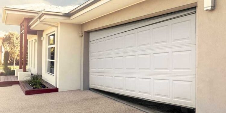 Beginners Guide On Replacing The Garage Doors In Brisbane