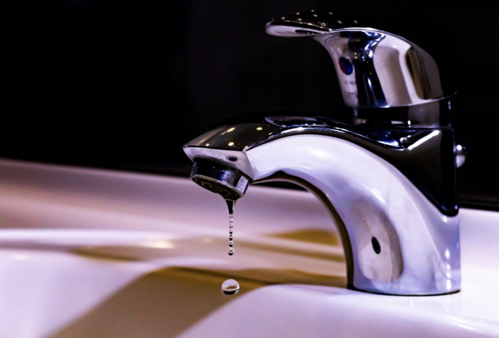 4 Tips to clean sink Faucets
