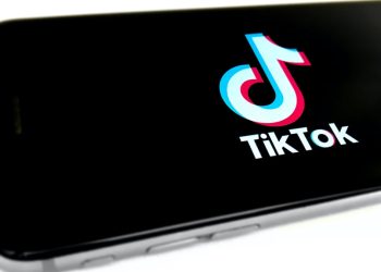 How To Work With The TikTok Algorithm To Go Viral?
