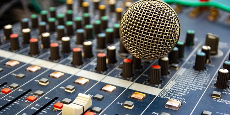 Important Points to Consider before Hiring an Audio Visual Provider for an Event