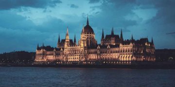 A guide to law firm services in Budapest: from negotiation to litigation
