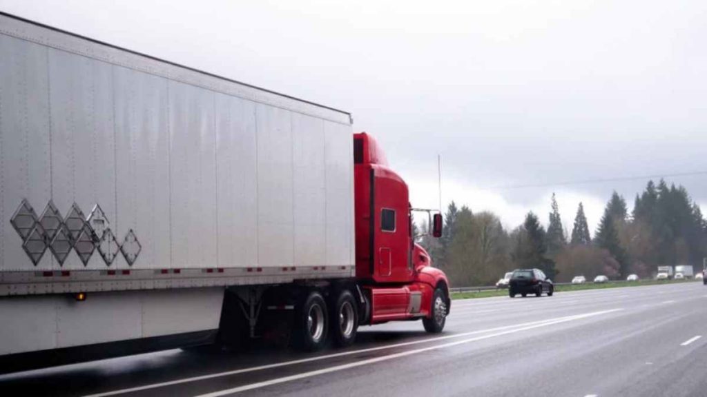 Who is to blame when a malfunctioning trailer component causes a truck crash?