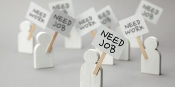 How to Find a Job During Economic Uncertainty